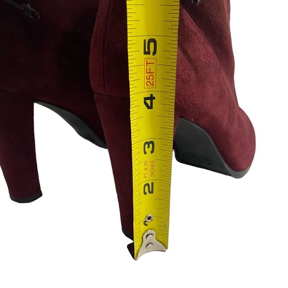 Stuart Weitzman Burgundy Suede Glove Tie Back Round Toe Heeled Ankle Bootie 7.5 - Picture 11 of 12